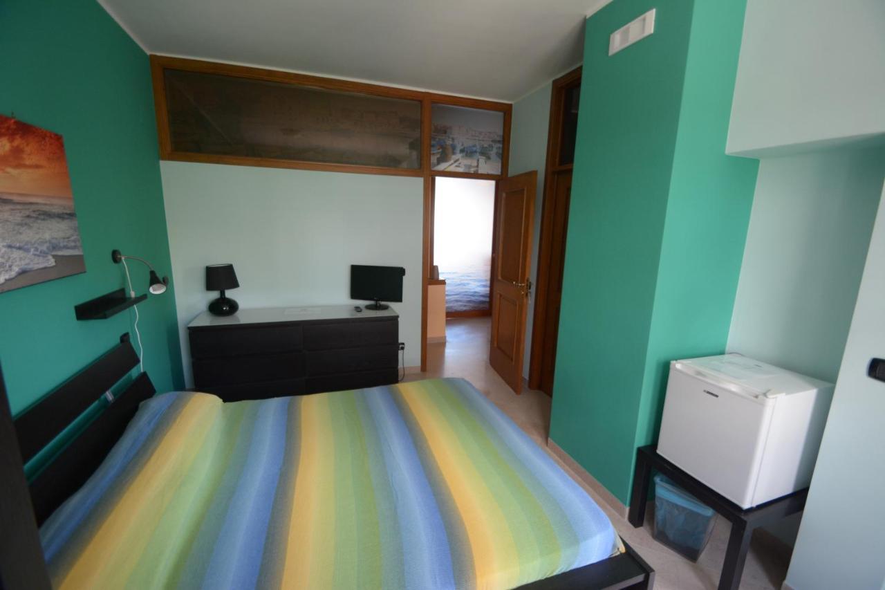 B&B La Baia Sea Rooms Bisceglie Exterior photo